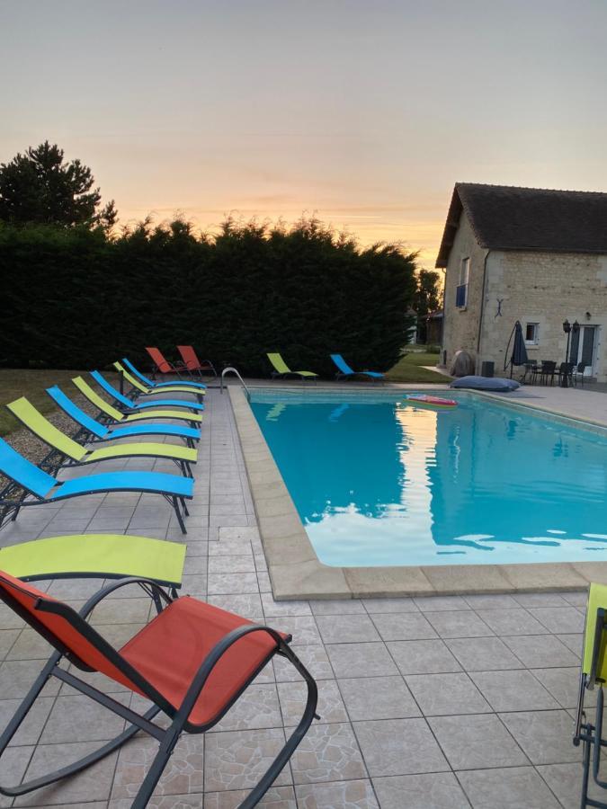 Kourline Villalunoterie Futuroscope Piscine Spa Oyre Exterior photo